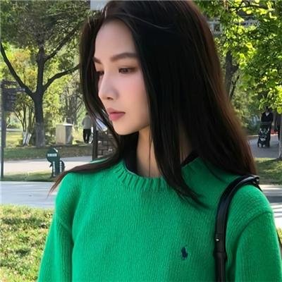 警花变色龙